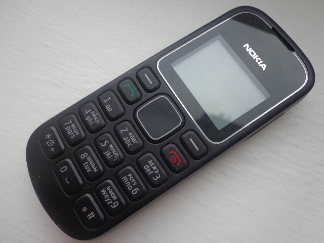Бюджетный мобильный телефон Nokia