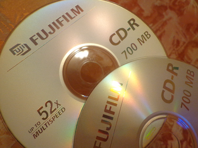 CD-R: диск однократной записи, cdr